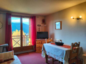 Appartement spacieux 2 pièces avec balcon au calme - 4 à 6 personnes, proche commodités - FR-1-761-35